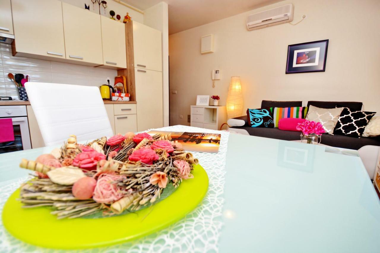 Apartment Vacation In Zadar - Mirna エクステリア 写真