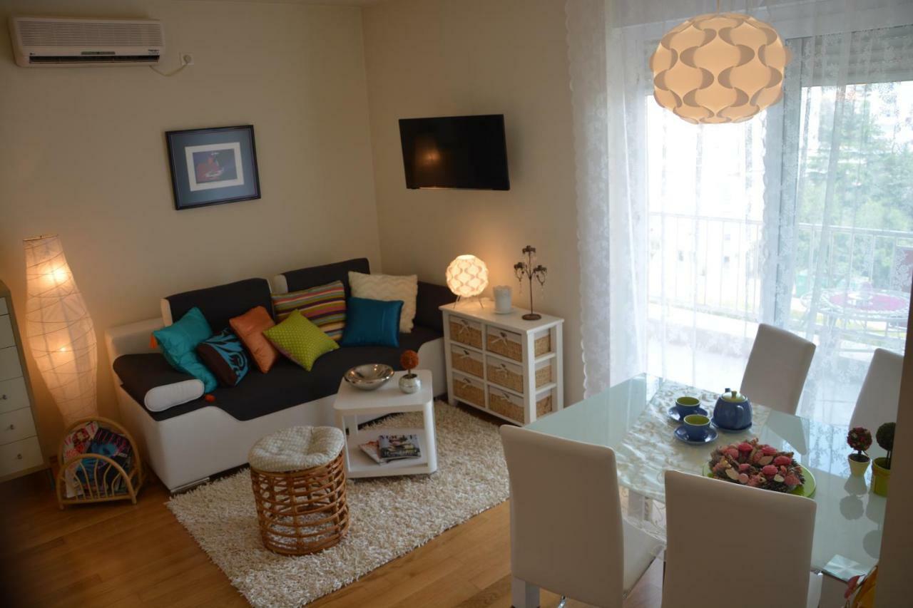 Apartment Vacation In Zadar - Mirna エクステリア 写真